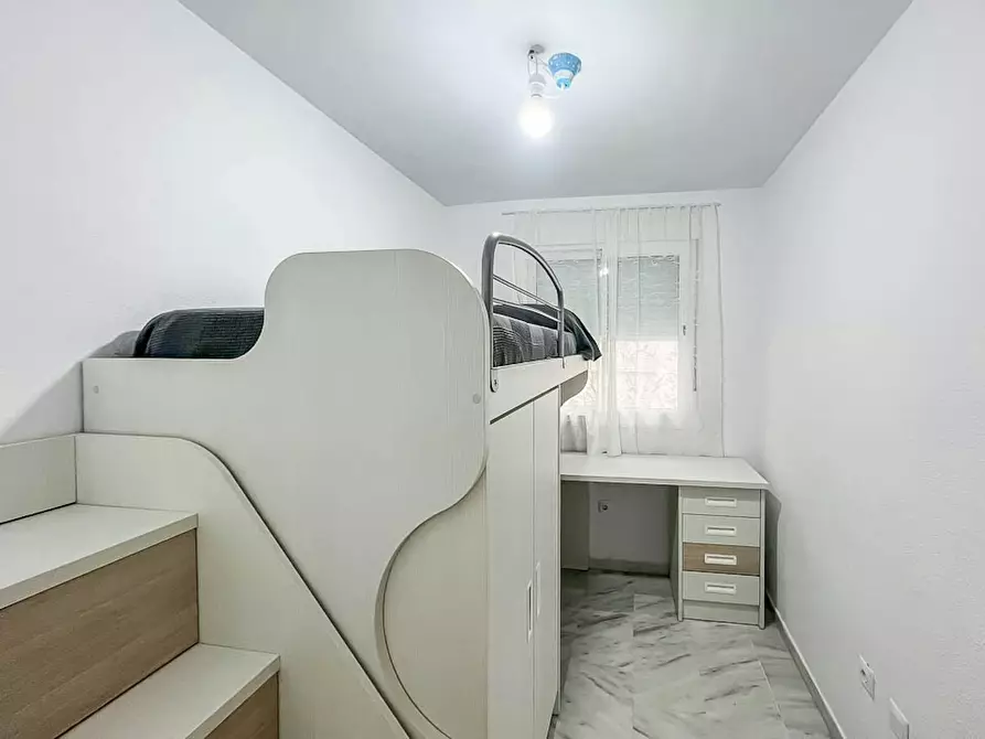 Immagine 4 di Appartamento in affitto  in Avenida Ronda del Estero a Poligono Tres Caminos (San Fernando)