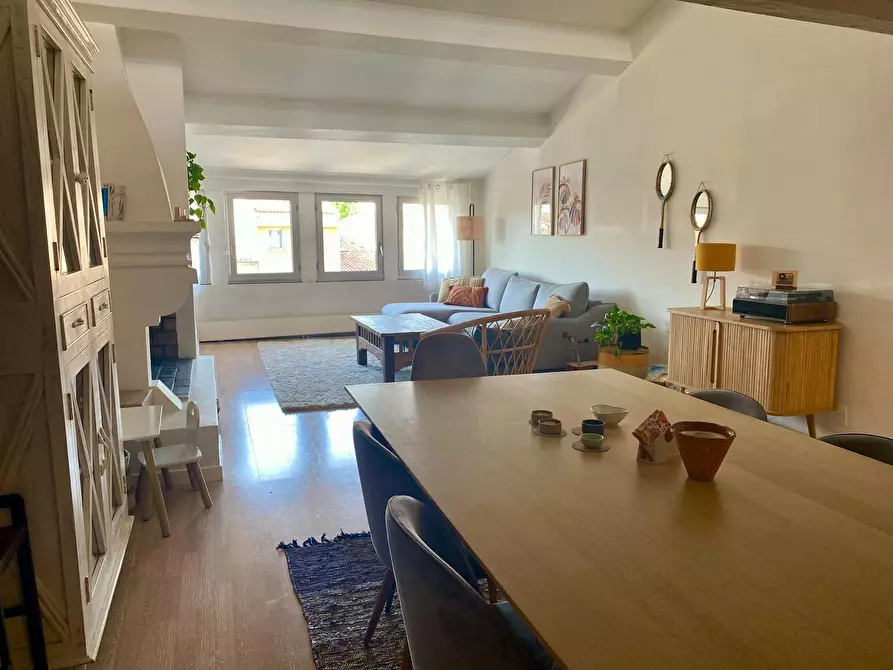 Immagine 3 di Appartamento in affitto  in Rue des Cordeliers a Le Tholonet