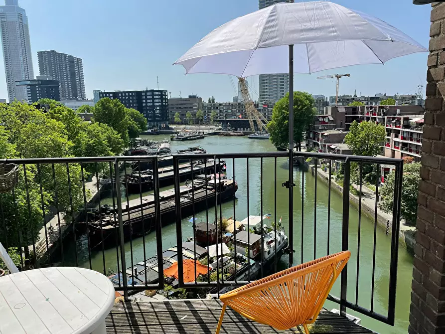 Immagine 1 di Appartamento in affitto  in Glashaven a Rotterdam
