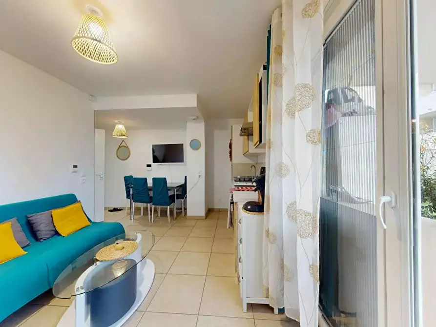 Immagine 4 di Appartamento in affitto  in Rue du Professeur Roux a Vénissieux