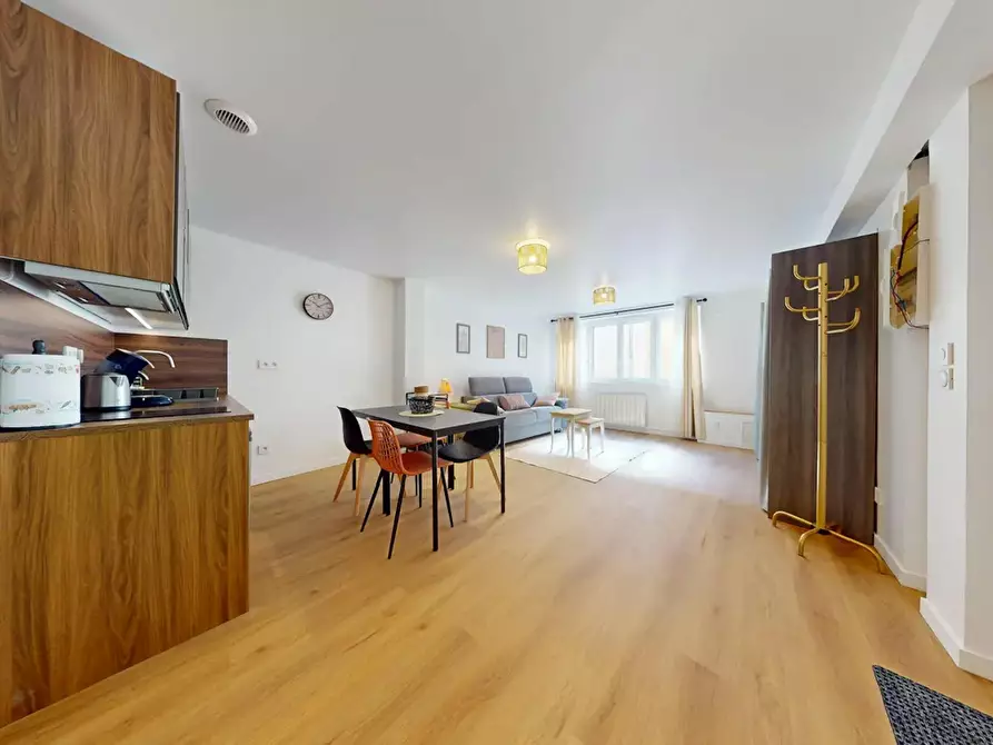 Immagine 4 di Appartamento in affitto  in Rue Pierre Fourel a Saint-Genis-Laval