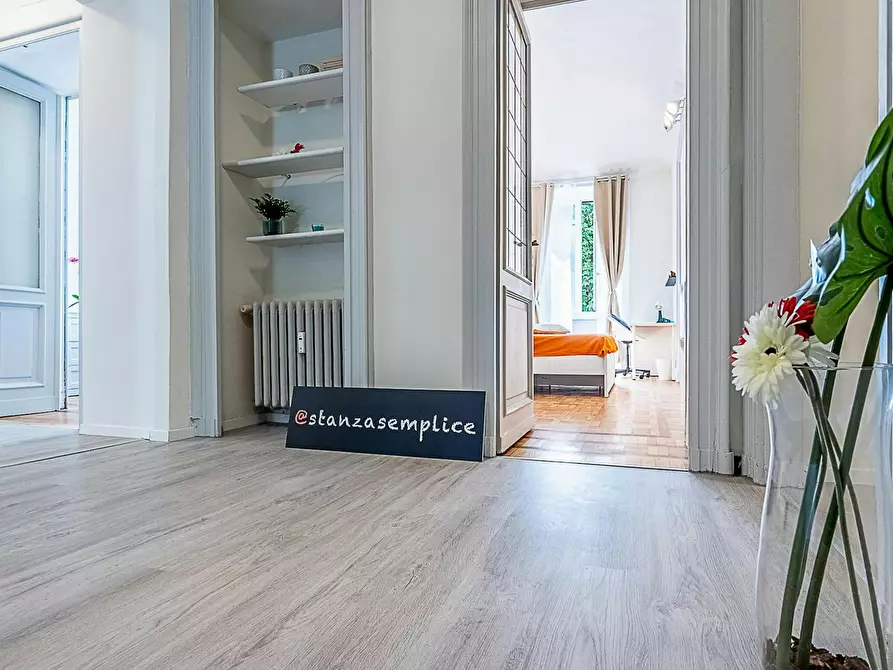 Immagine 9 di Camera in affitto  in Corso Re Umberto a Torino