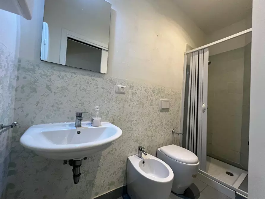 Immagine 3 di Camera in affitto  in Via Panzani a Firenze