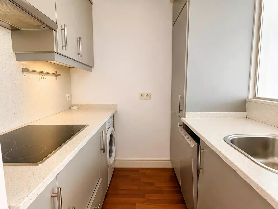 Immagine 4 di Appartamento in affitto  in Calle de Pedro Heredia a Madrid