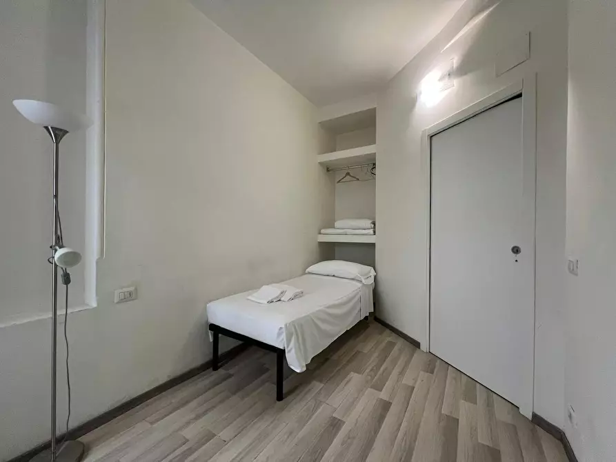 Immagine 3 di Camera in affitto  in Via Panzani a Firenze