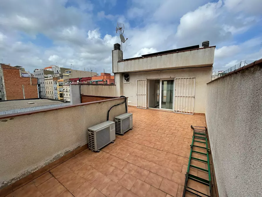 Immagine 6 di Casa indipendente in affitto  in Carrer dels Naranjos a Hospitalet De Llobregat, L'