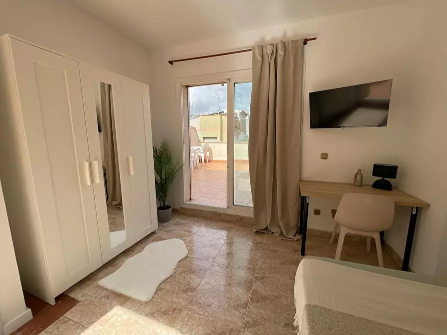 Immagine 3 di Casa indipendente in affitto  in Carrer dels Naranjos a Hospitalet De Llobregat, L'