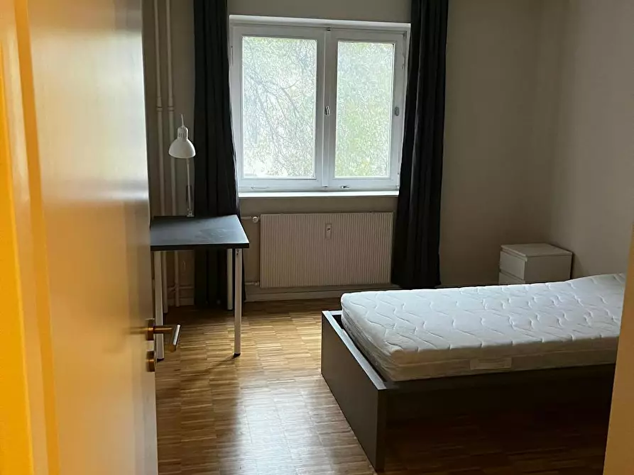Immagine 1 di Camera in affitto  in Leibnizstraße a Berlin