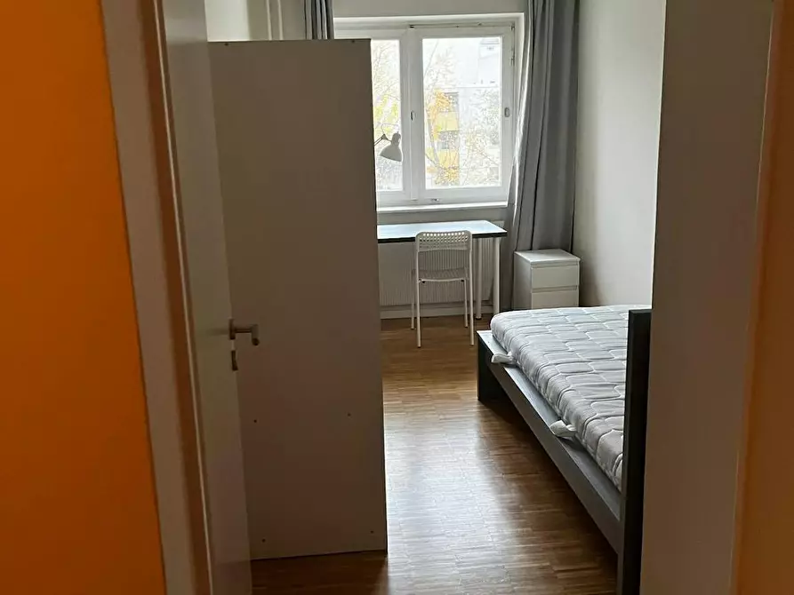 Immagine 3 di Camera in affitto  in Leibnizstraße a Berlin
