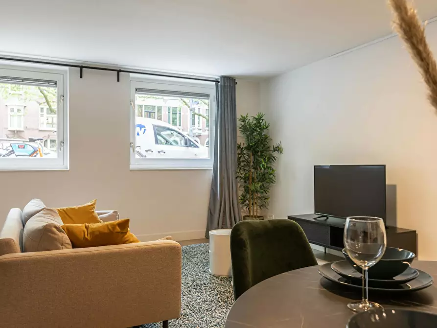 Immagine 7 di Appartamento in affitto  in Mathenesserlaan a Rotterdam