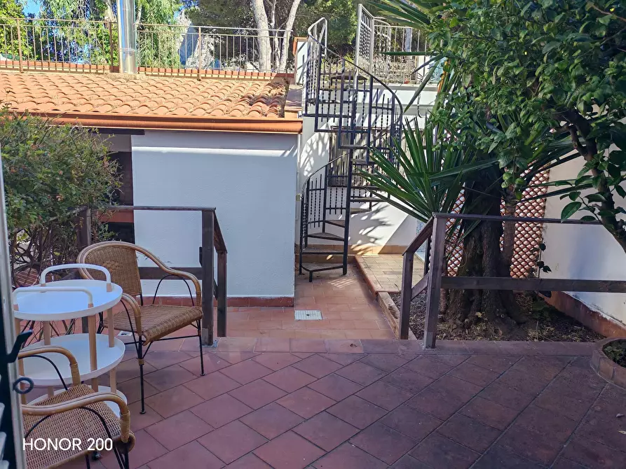 Immagine 4 di Casa indipendente in affitto  in Via Vasco de Gama a Palermo