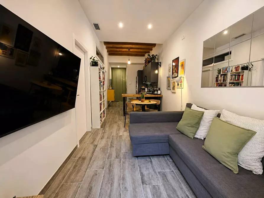 Immagine 1 di Camera in affitto  in Carrer d'Alcolea a Barcelona