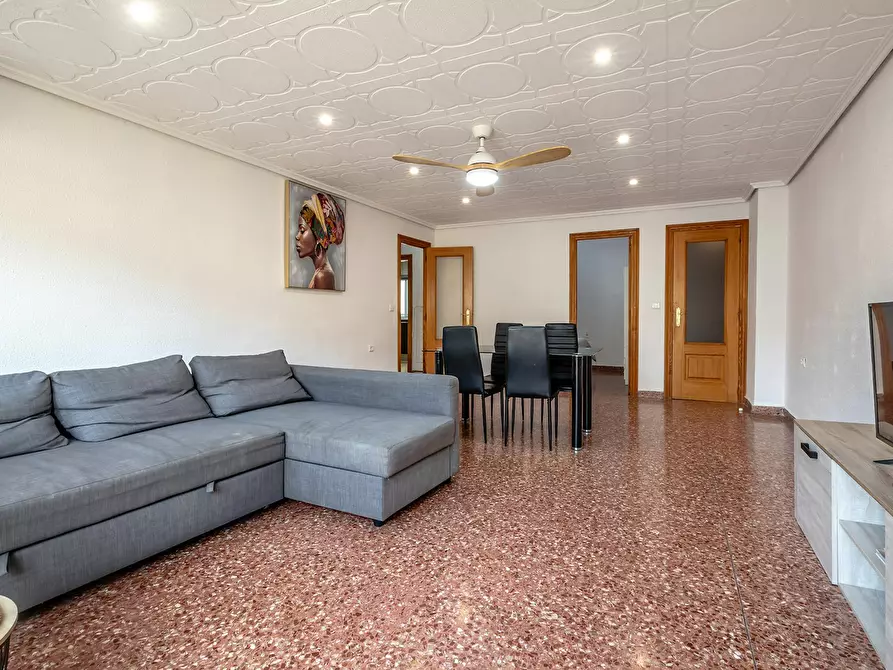 Immagine 7 di Camera in affitto  in Carrer del Mont Carmel a Valencia