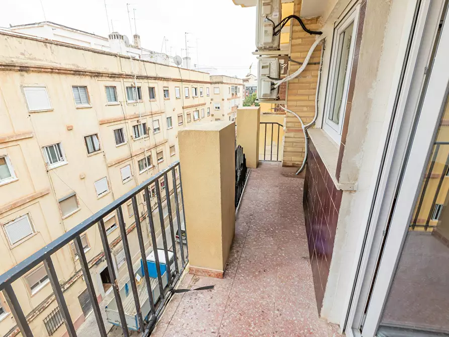 Immagine 10 di Camera in affitto  in Carrer del Mont Carmel a Valencia