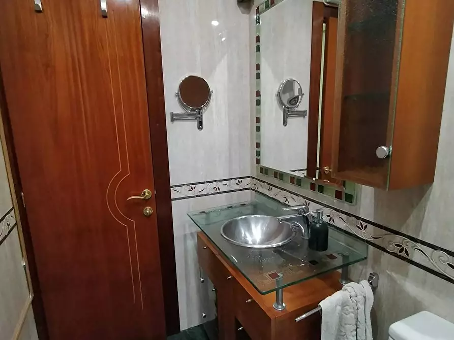 Immagine 4 di Appartamento in affitto  in Txakolin Kalea a Bilbao