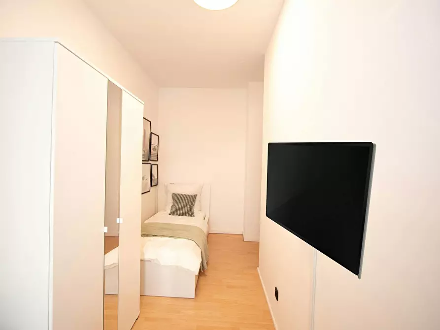Immagine 3 di Camera in affitto  in Mainzer Landstraße a Frankfurt am Main