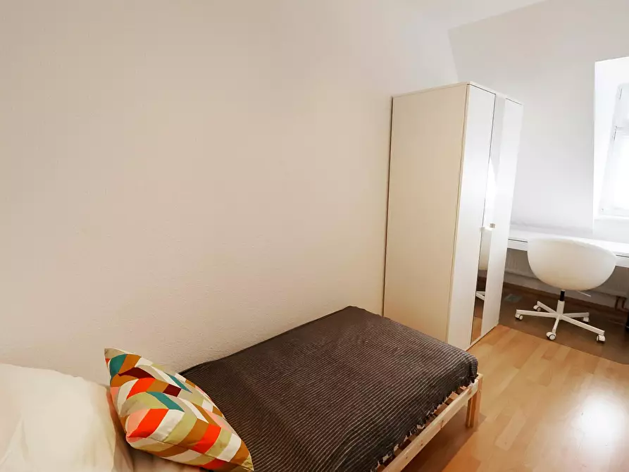 Immagine 1 di Camera in affitto  in Thälmannstraße a Erfurt