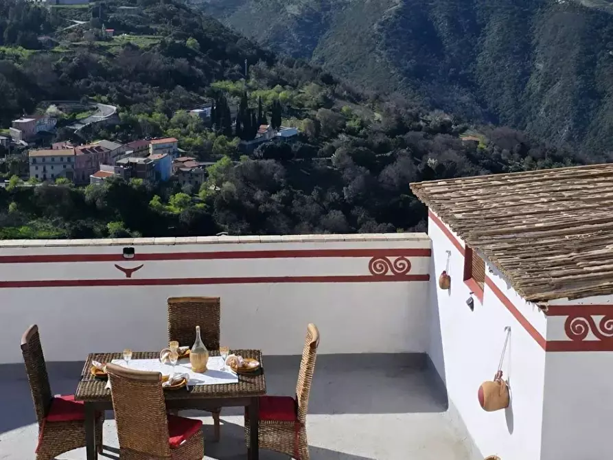 Immagine 2 di Casa indipendente in affitto  in Via Santa Maria a Esterzili