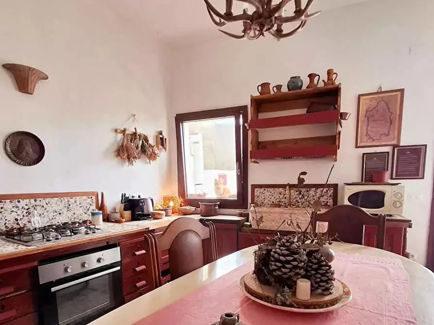 Immagine 9 di Casa indipendente in affitto  in Via Santa Maria a Esterzili
