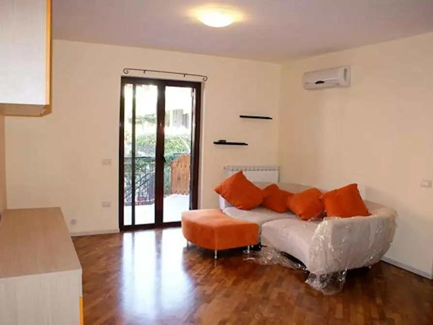 Immagine 6 di Appartamento in affitto  in Via Staffetta a Giugliano In Campania
