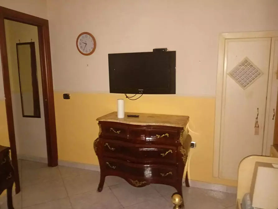 Immagine 9 di Appartamento in affitto  in Via San Cosmo Fuori Porta Nolana a Napoli