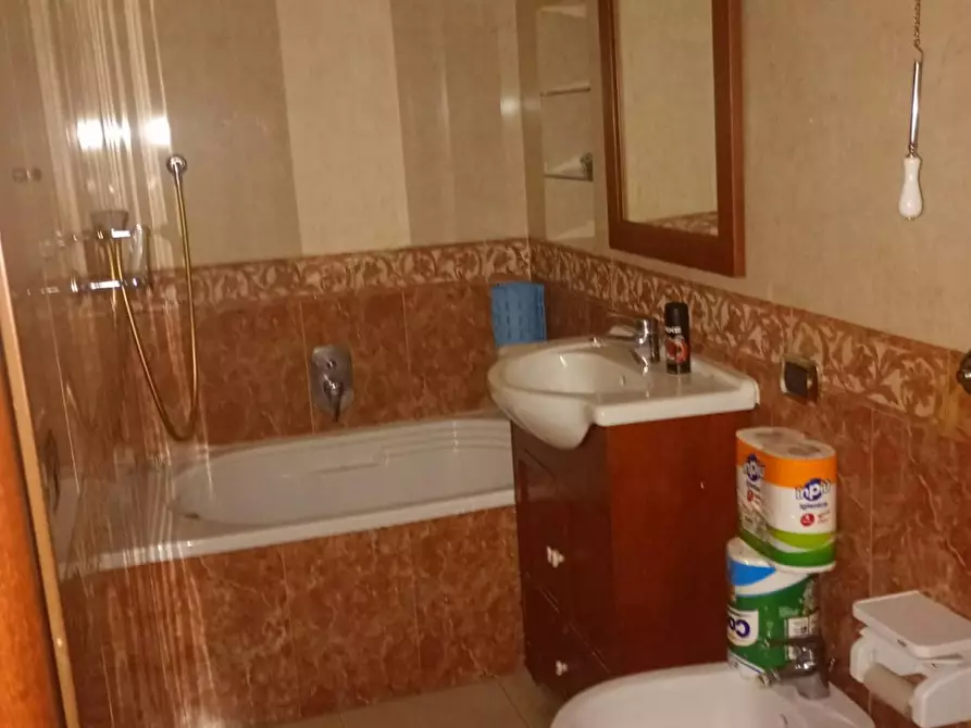 Immagine 10 di Appartamento in affitto  in Via San Cosmo Fuori Porta Nolana a Napoli
