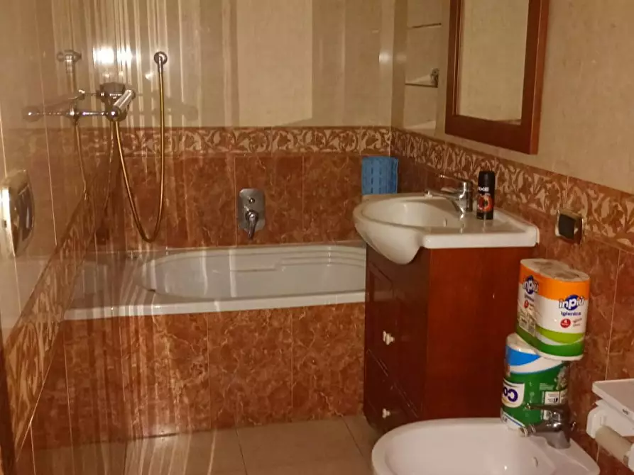 Immagine 7 di Appartamento in affitto  in Via San Cosmo Fuori Porta Nolana a Napoli