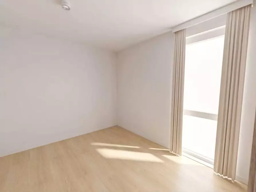 Immagine 3 di Appartamento in affitto  in Buschkrugallee a Berlin