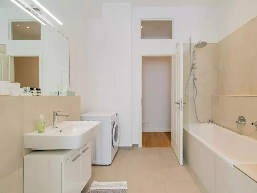 Immagine 5 di Appartamento in affitto  in Torstraße a Berlin