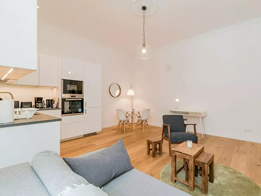 Immagine 8 di Appartamento in affitto  in Torstraße a Berlin