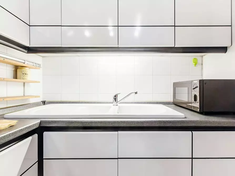 Immagine 10 di Appartamento in affitto  in Via Giovanni Schiaparelli a Milano