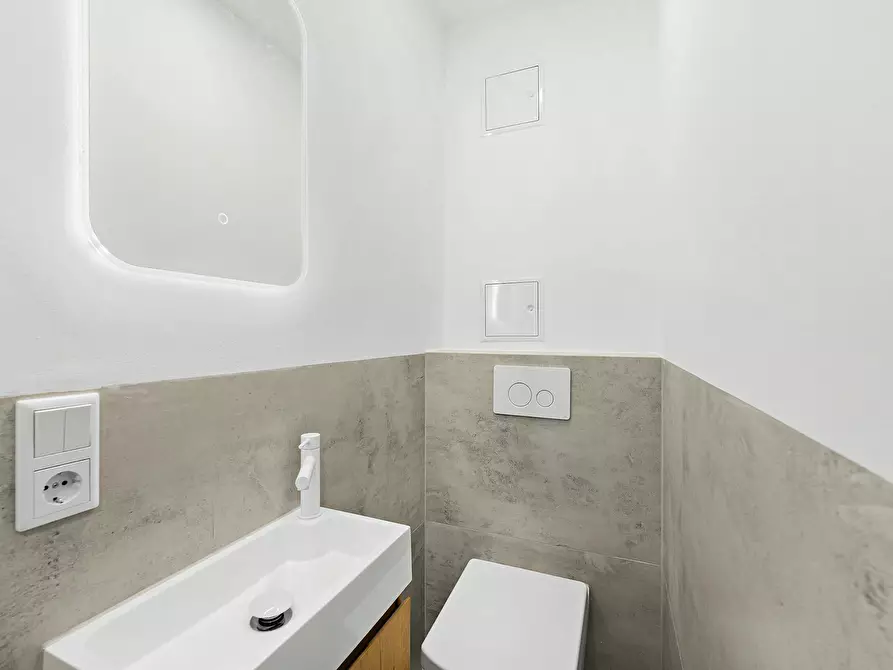 Immagine 8 di Camera condivisa in affitto  in Basler Straße a München