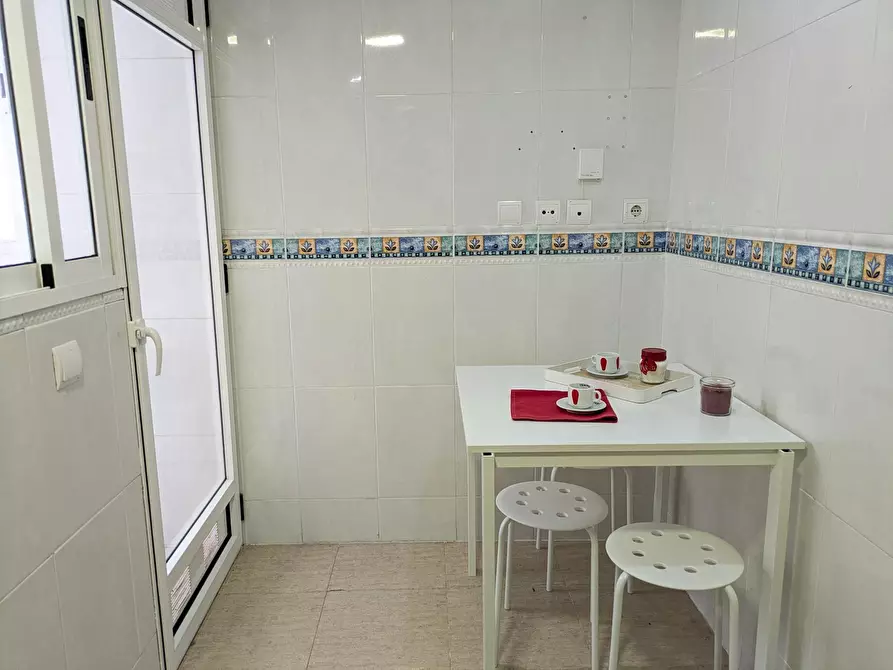 Immagine 10 di Camera in affitto  in Carrer de les Eres a Paterna