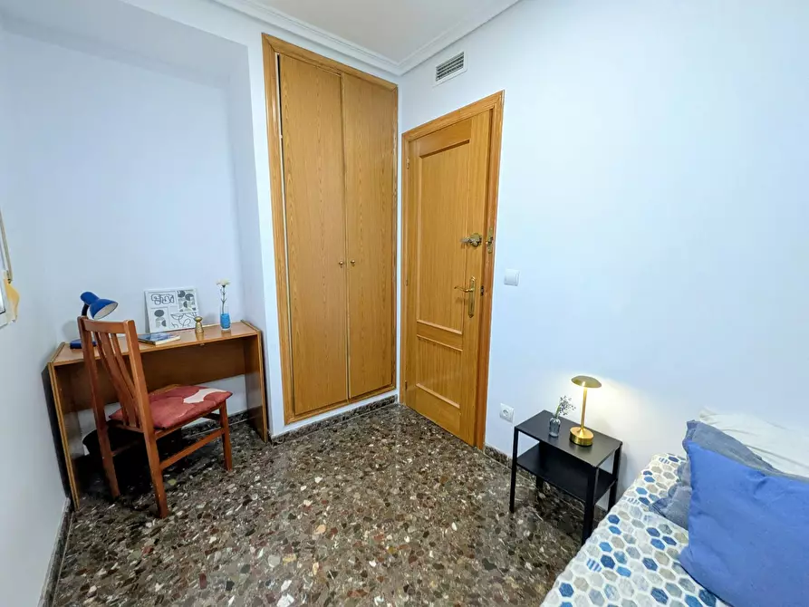 Immagine 4 di Camera in affitto  in Carrer de les Eres a Paterna