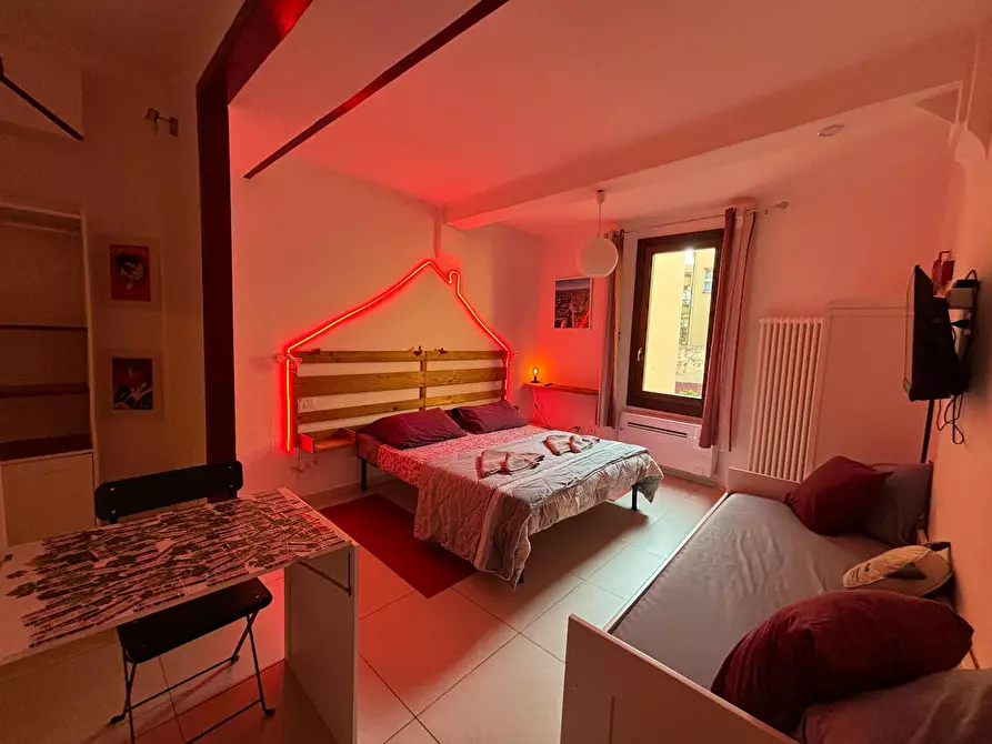 Immagine 6 di Camera in affitto  in Via Broccaindosso a Bologna