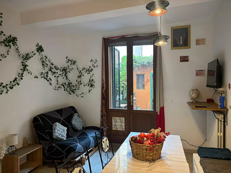 Immagine 10 di Camera in affitto  in Via Broccaindosso a Bologna