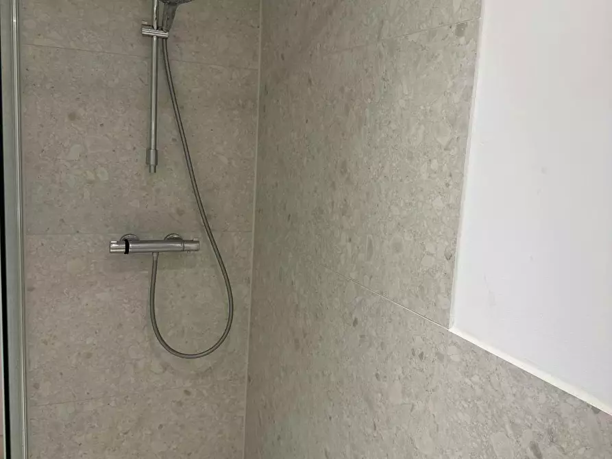 Immagine 5 di Camera in affitto  in Rahmer Straße a Düsseldorf