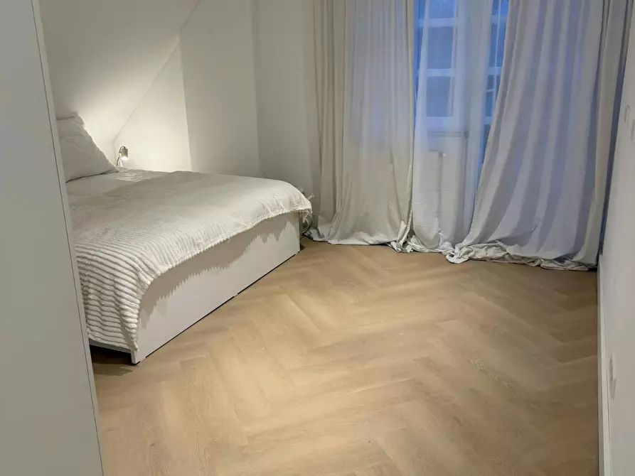 Immagine 2 di Camera in affitto  in Rahmer Straße a Düsseldorf