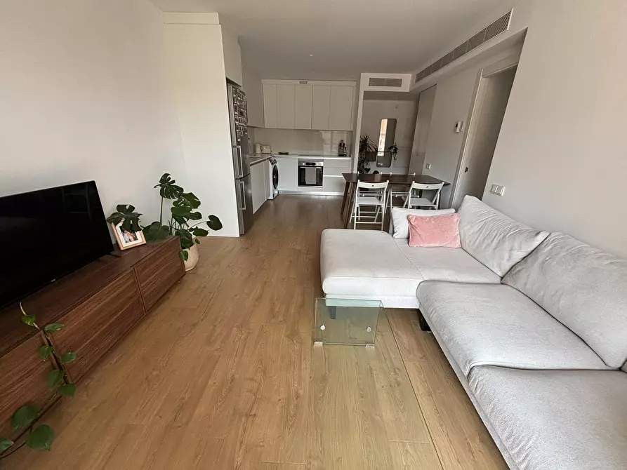 Immagine 5 di Appartamento in affitto  in Carrer de los Castillejos a Barcelona