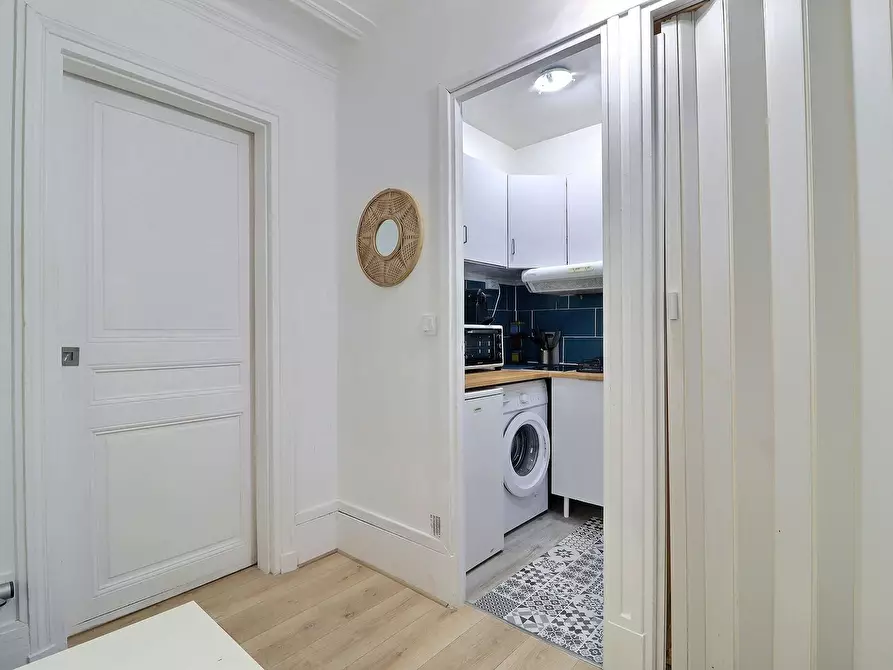 Immagine 4 di Appartamento in affitto  in Rue Mazarine a Paris 06