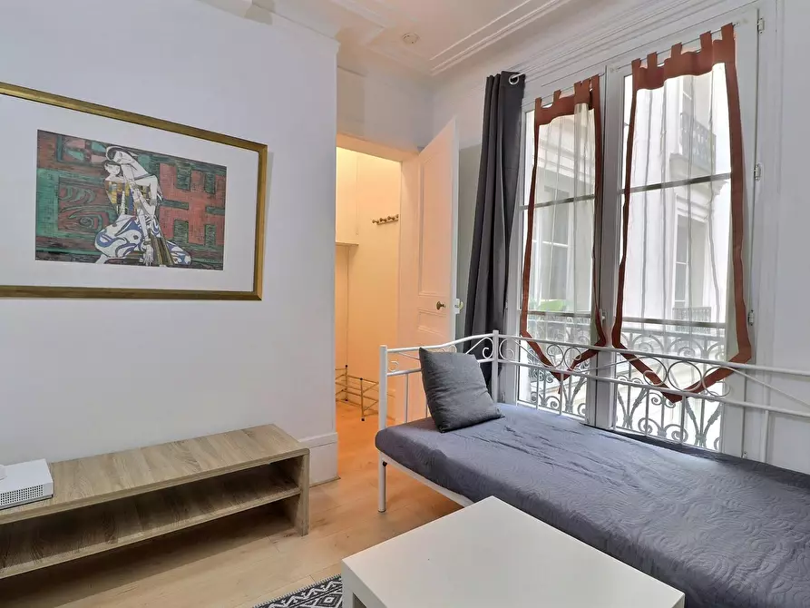 Immagine 3 di Appartamento in affitto  in Rue Mazarine a Paris 06
