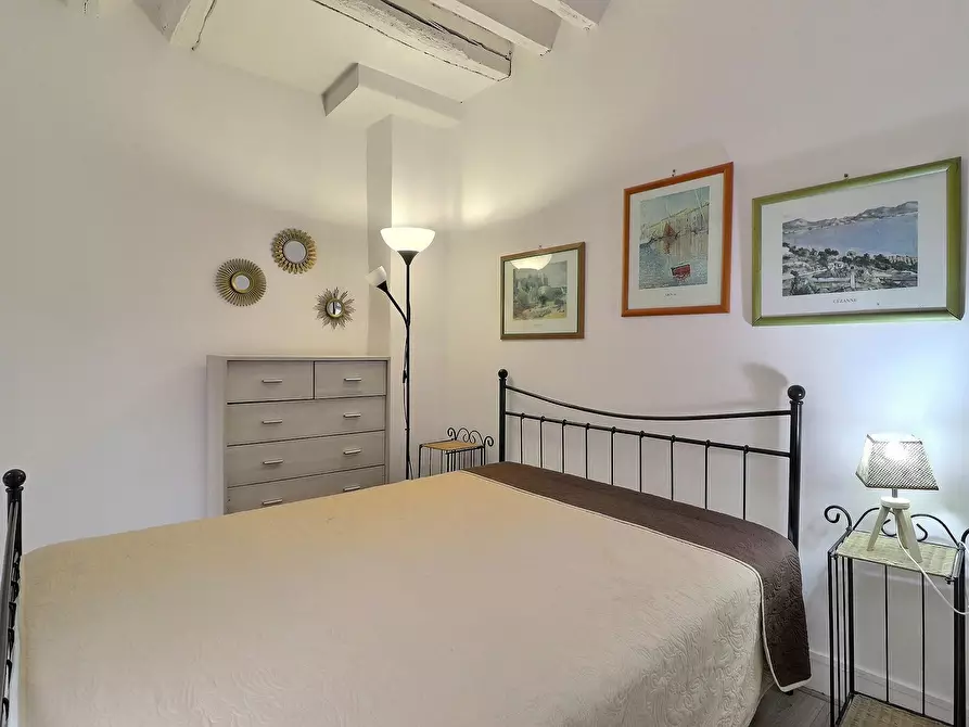 Immagine 2 di Appartamento in affitto  in Rue Descartes a Paris 05