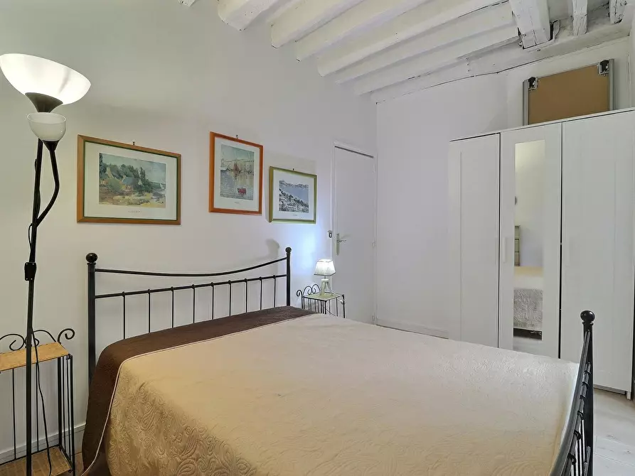 Immagine 8 di Appartamento in affitto  in Rue Descartes a Paris 05