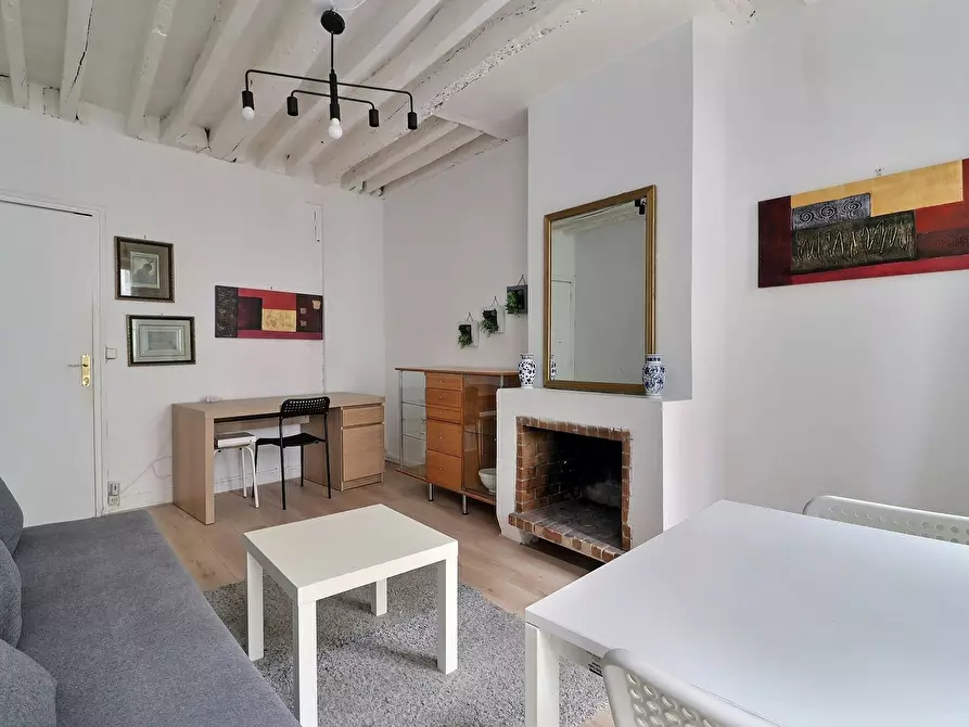 Immagine 5 di Appartamento in affitto  in Rue Descartes a Paris 05