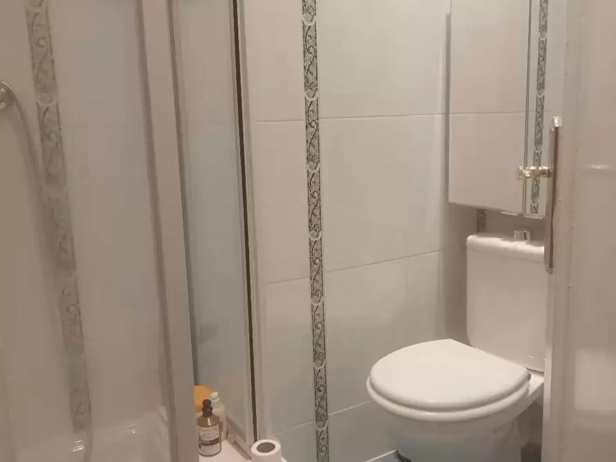 Immagine 7 di Camera in affitto  in Carrer del Consell de Cent a Barcelona