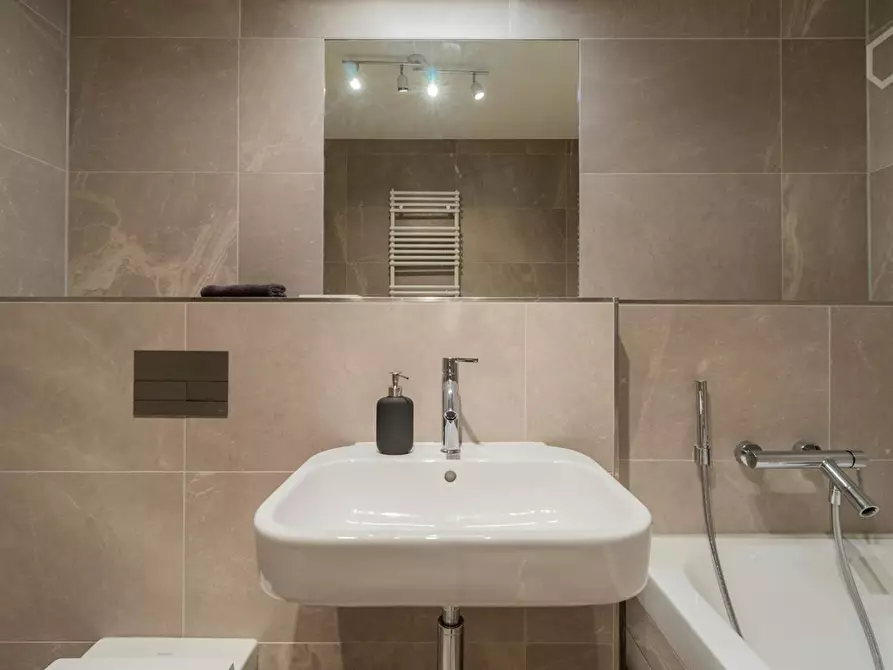 Immagine 10 di Appartamento in affitto  in Wilhelm-Caspar-Wegely-Platz a Berlin