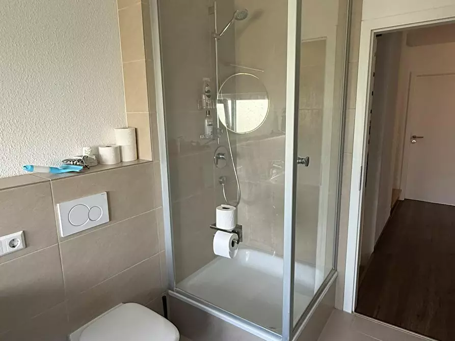 Immagine 6 di Casa indipendente in affitto  in Auf den Schrederwiesen a München