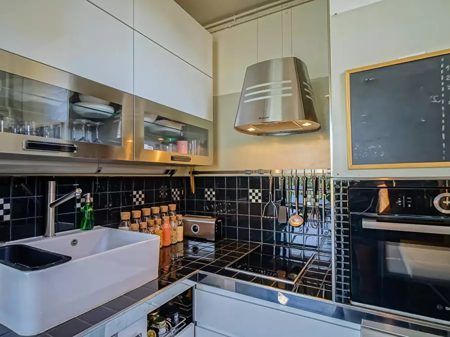 Immagine 8 di Appartamento in affitto  in Boulevard Marguerite de Rochechouart a Paris