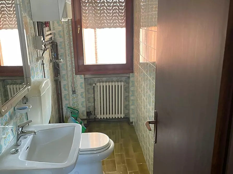 Immagine 5 di Camera in affitto  in Via Manzoni a Montegrotto Terme