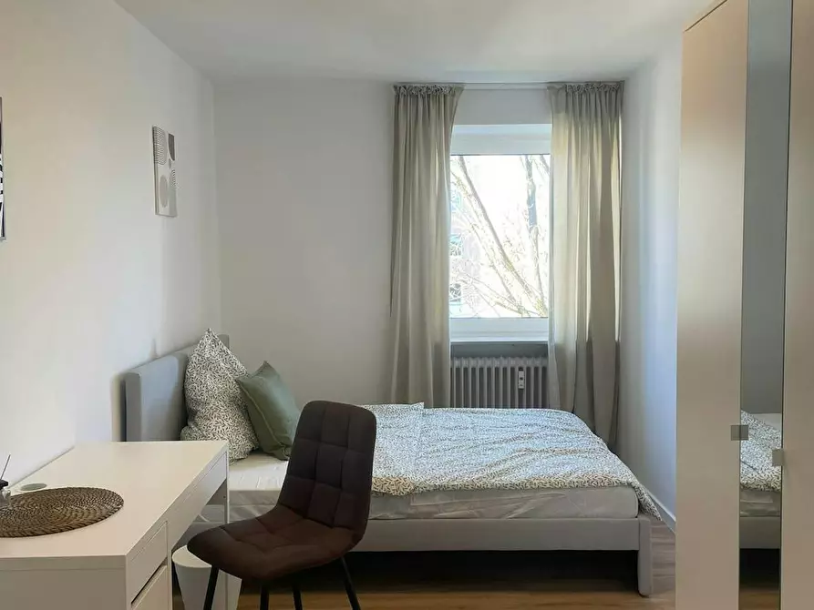 Immagine 1 di Camera in affitto  in Linus-Funke-Weg a München